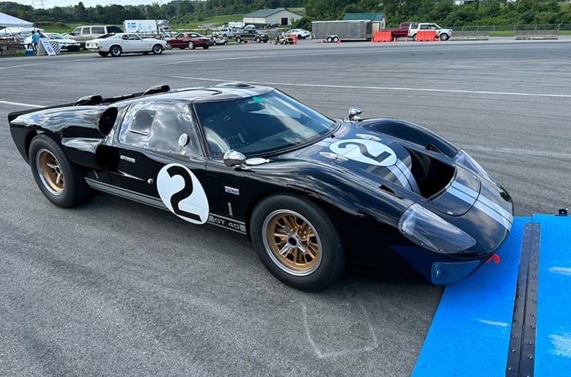 Black GT40 with Gold Wheels